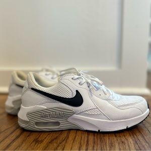 Nike Air Max 7.5 (Women’s)